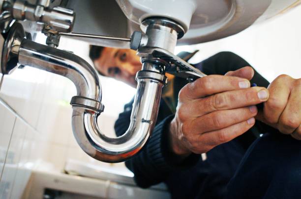 Best Clogged Drain Plumber  in Flatonia, TX